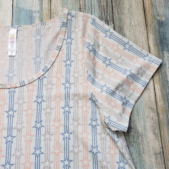 LulaRoe Stars Top. - Picture 4 of 8